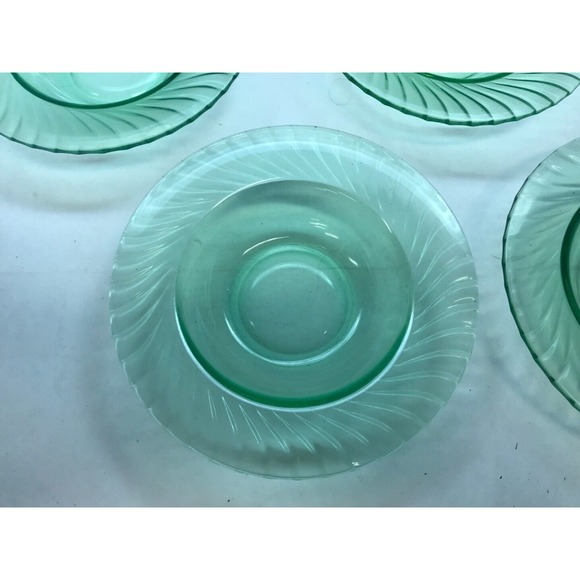 DUNCAN MILLER Spiral Flutes Green DEPRESSION GLASS 5 Dessert BOWLS 6 PLATES - Picture 2 of 5
